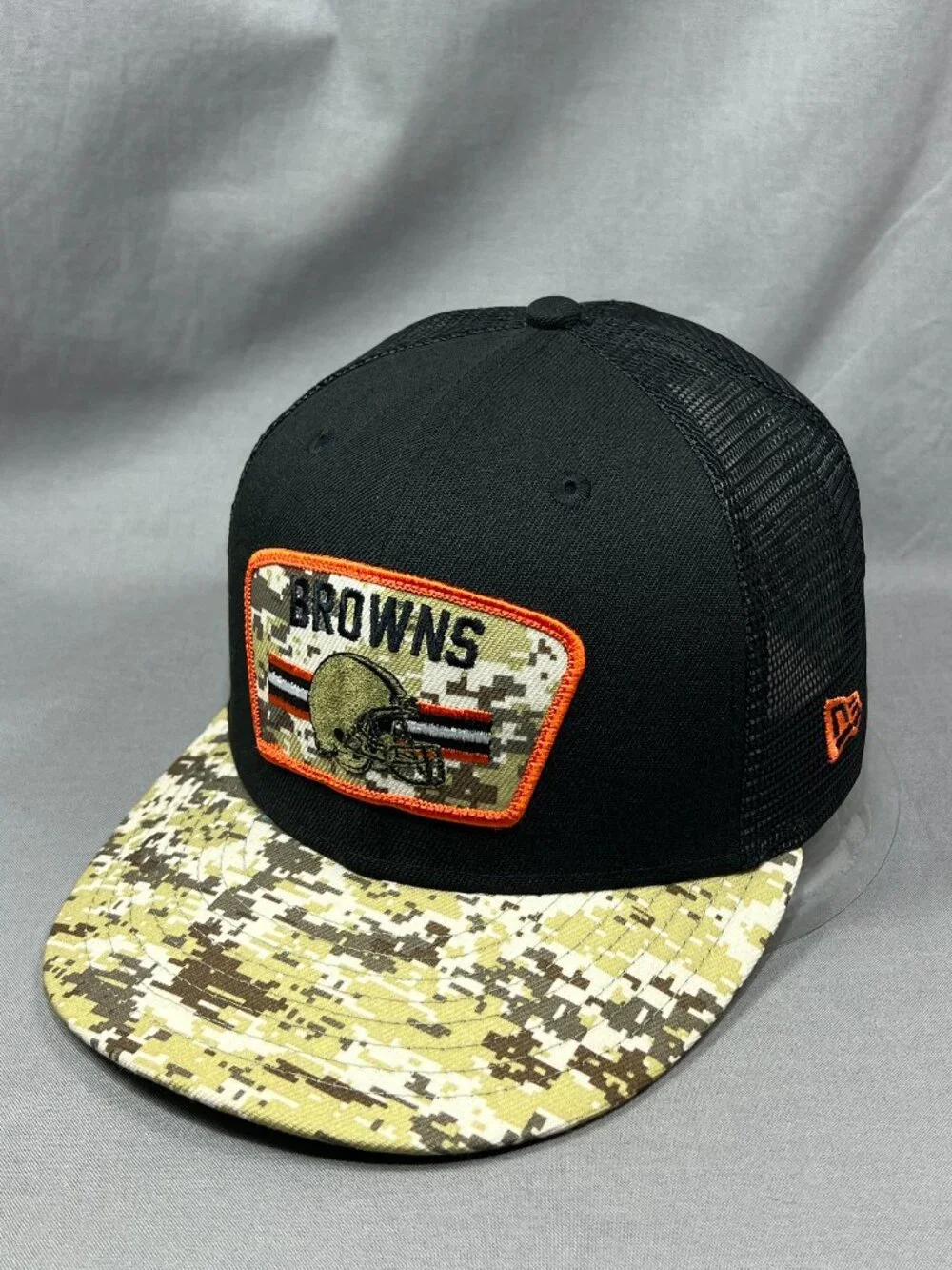 Cleveland Browns New Era 950 NFL Snapback Hat Trucker Salute to Service Camo Cap